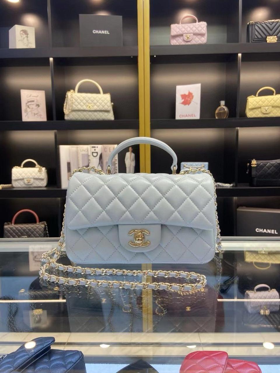 Ladies Chanel bags Lilly Onlines