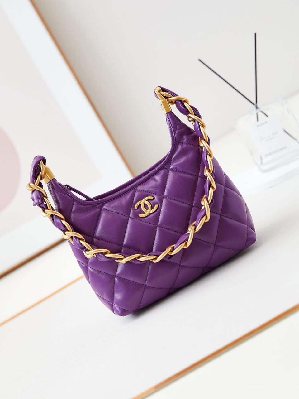 Ladies Chanel bags Lilly Onlines