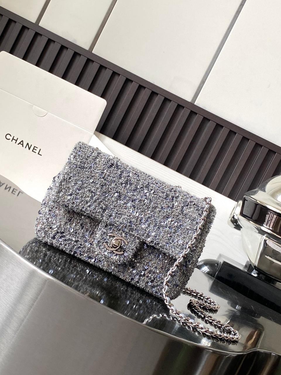 Ladies Chanel bags Lilly Onlines