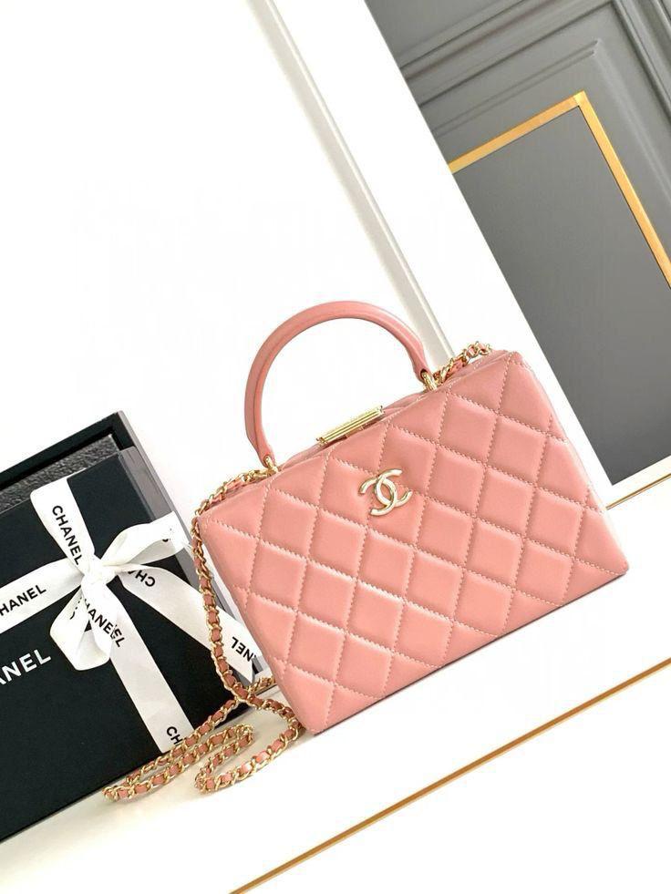 Ladies Chanel bags Lilly Onlines