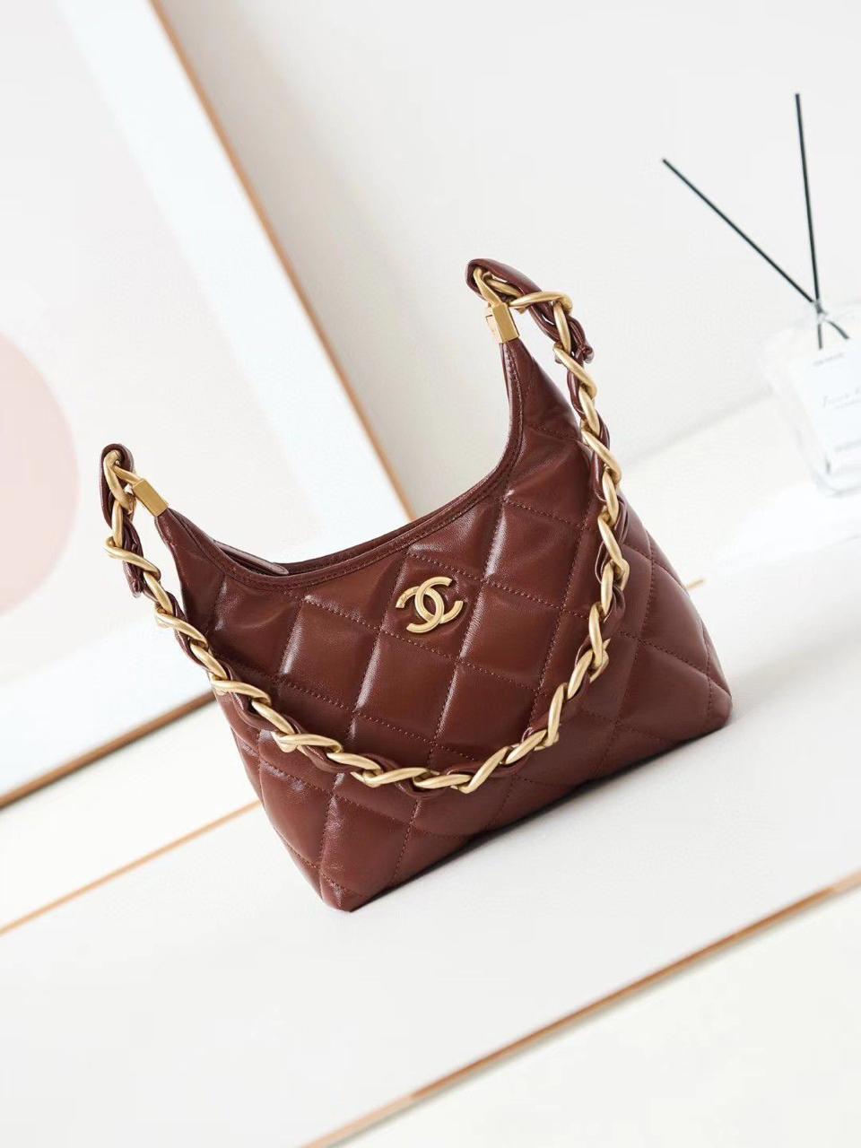Ladies Chanel bags Lilly Onlines