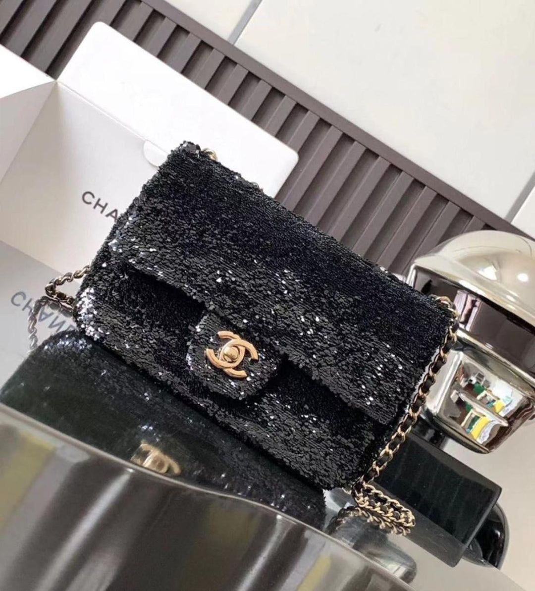Ladies Chanel bags Lilly Onlines
