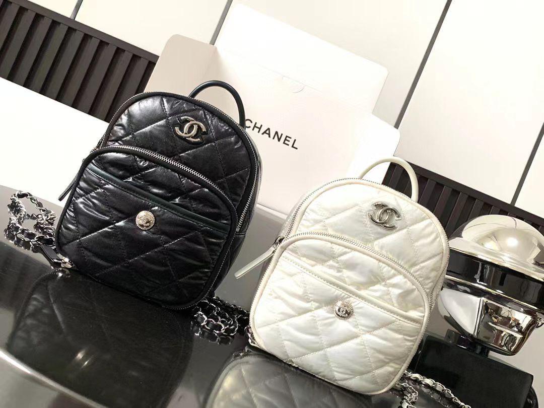 Ladies Chanel bags Lilly Onlines