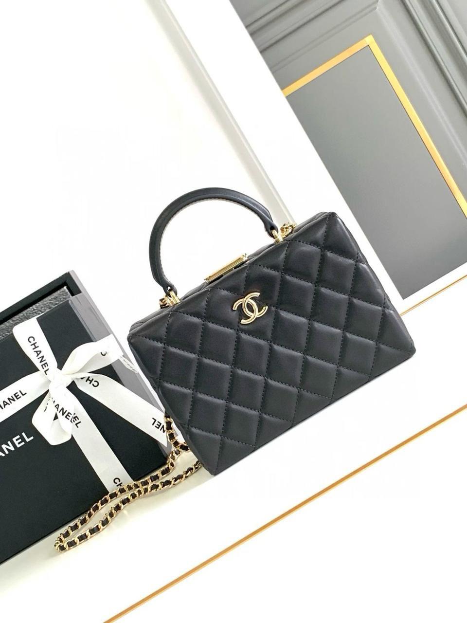 Ladies Chanel bags Lilly Onlines
