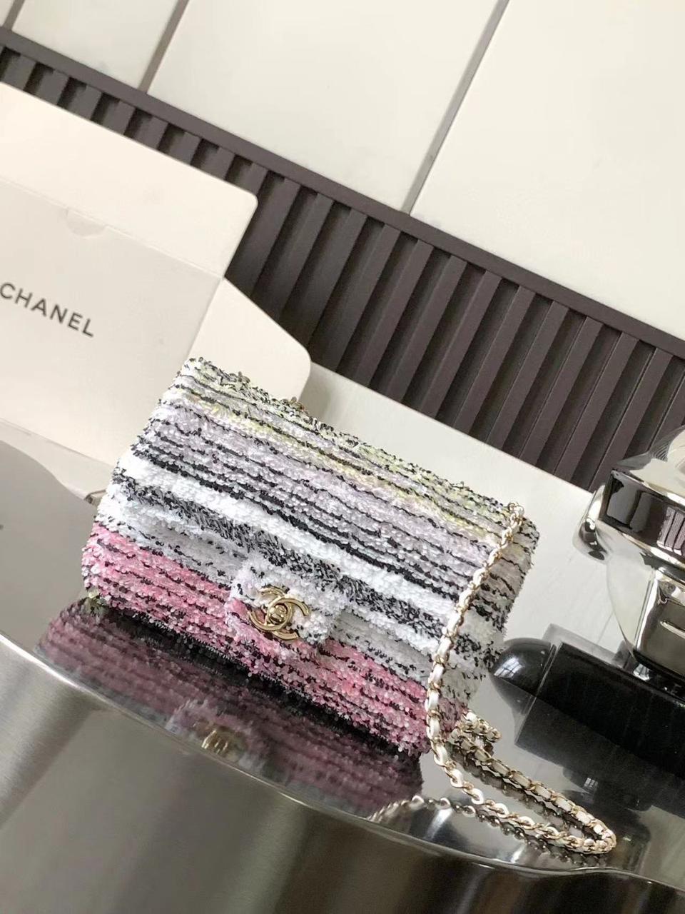 Ladies Chanel bags Lilly Onlines