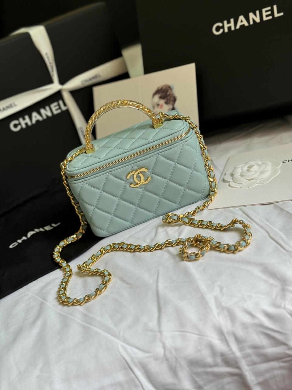 Ladies Chanel bags Lilly Onlines