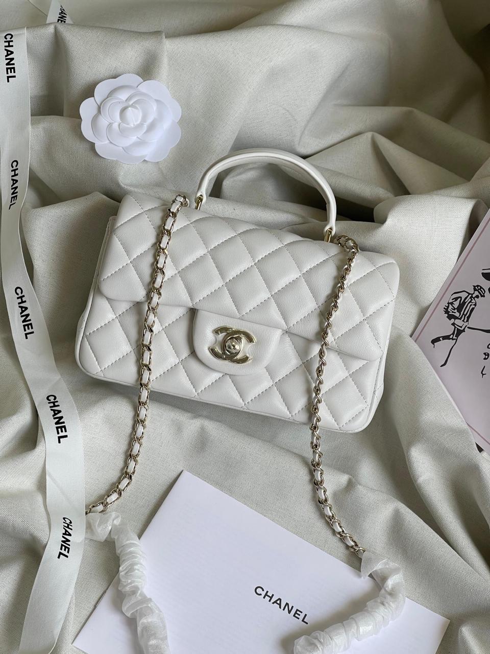 Ladies Chanel bags Lilly Onlines