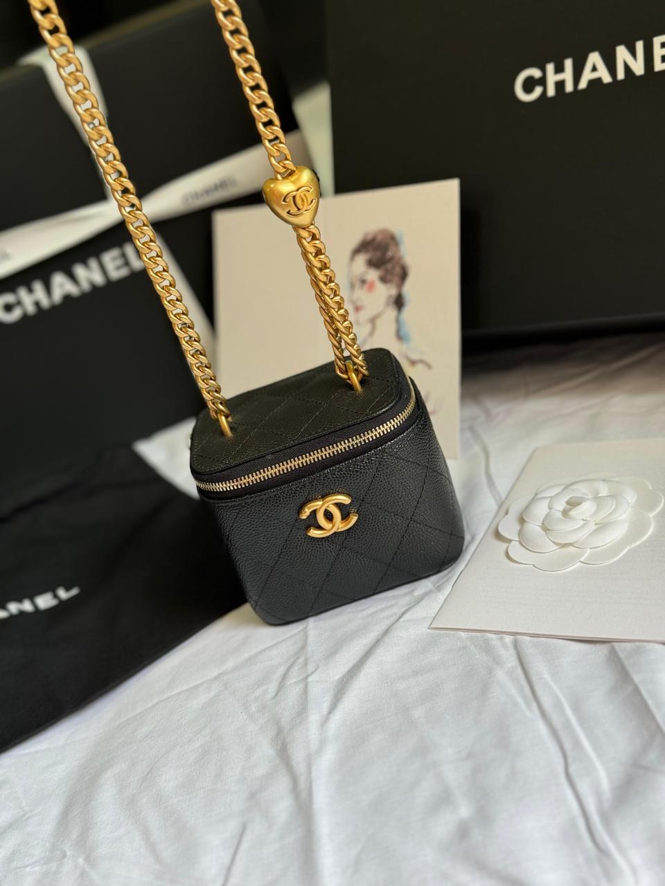 Ladies Chanel bags Lilly Onlines