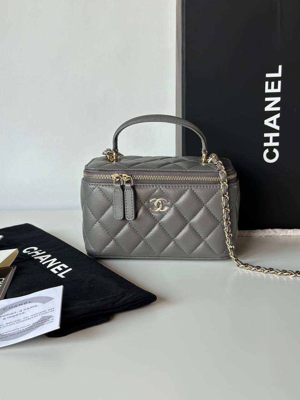Ladies Chanel bags Lilly Onlines