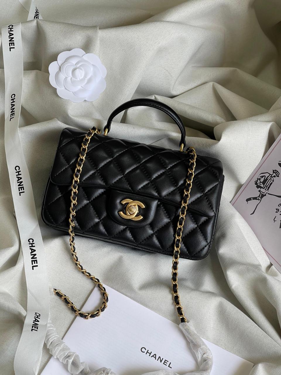 Ladies Chanel bags Lilly Onlines