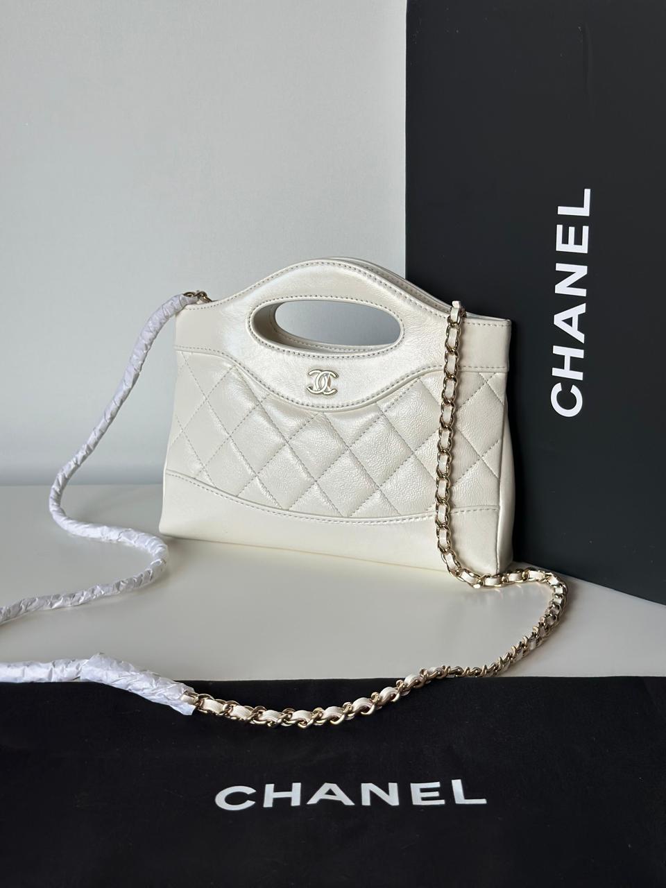 Ladies Chanel bags Lilly Onlines