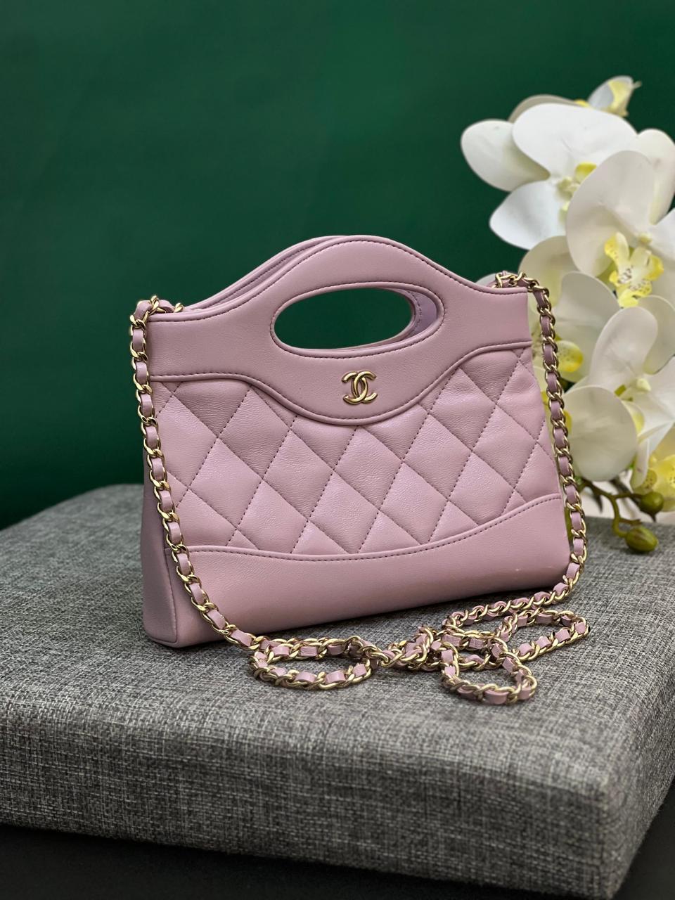 Ladies Chanel bags Lilly Onlines