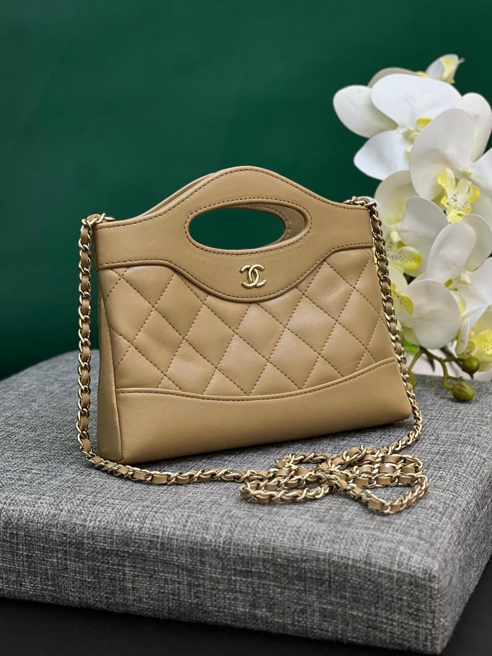 Ladies Chanel bags Lilly Onlines