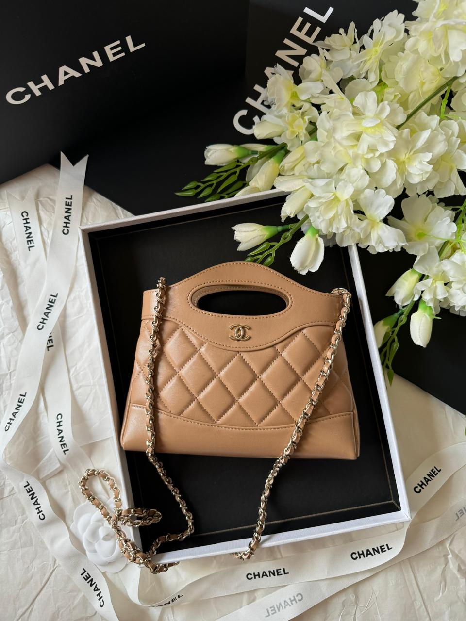 Ladies Chanel bags Lilly Onlines