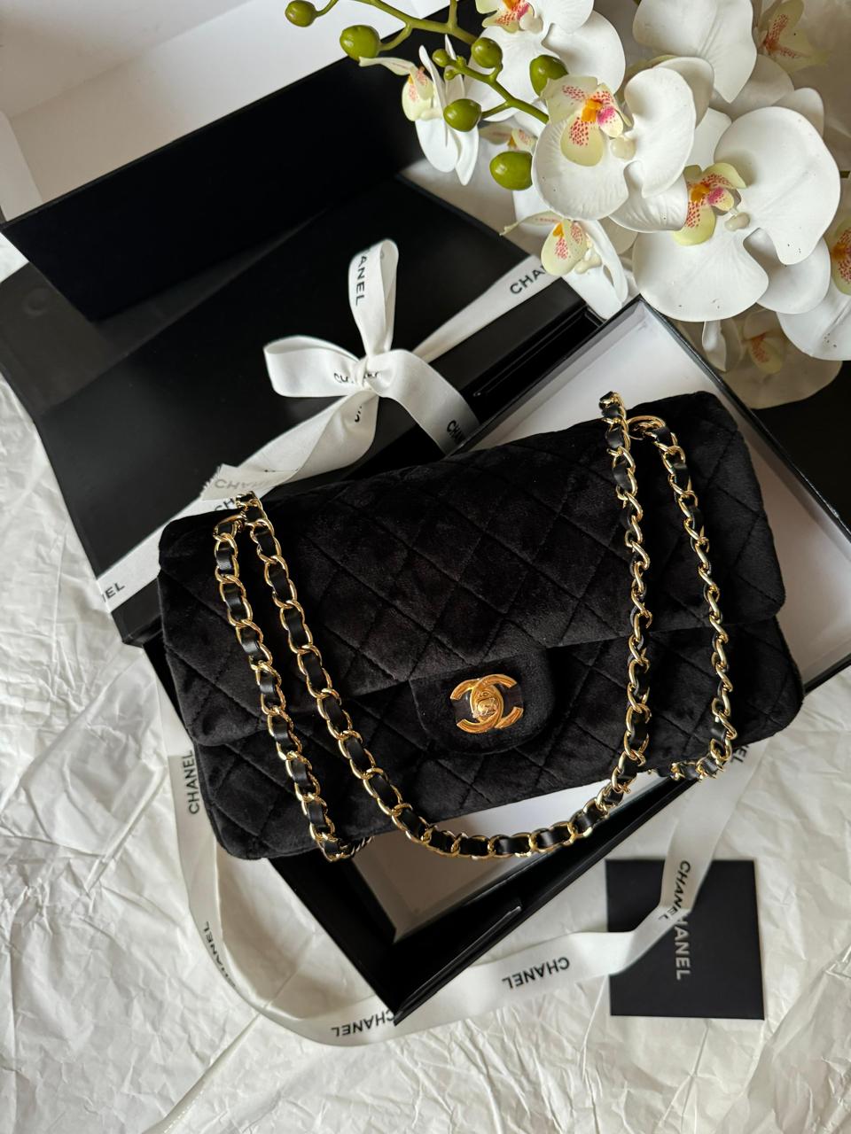 Ladies Chanel bags Lilly Onlines