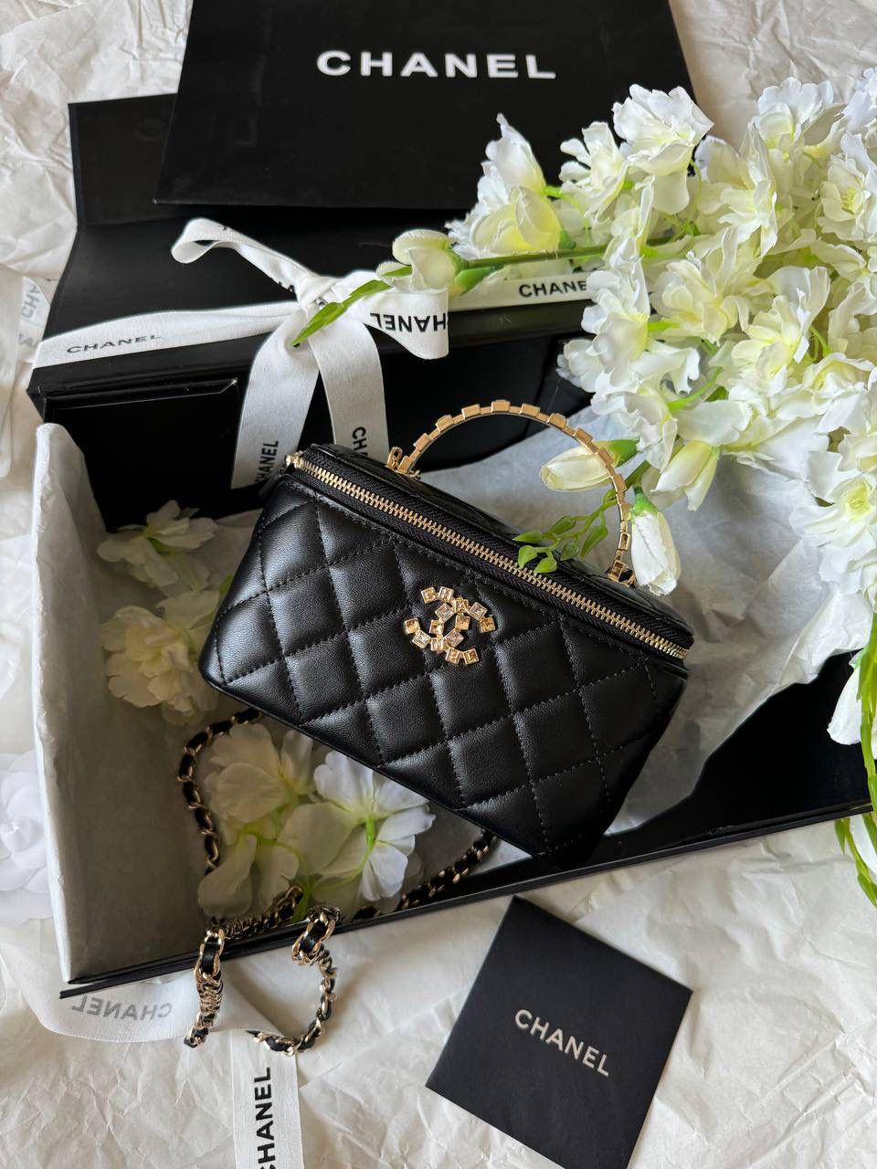 Ladies Chanel bags Lilly Onlines