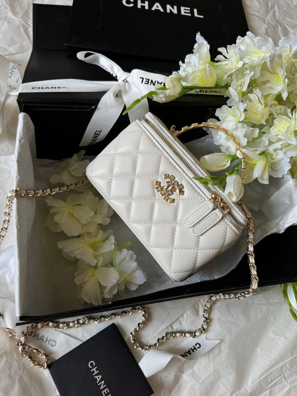 Ladies Chanel bags Lilly Onlines
