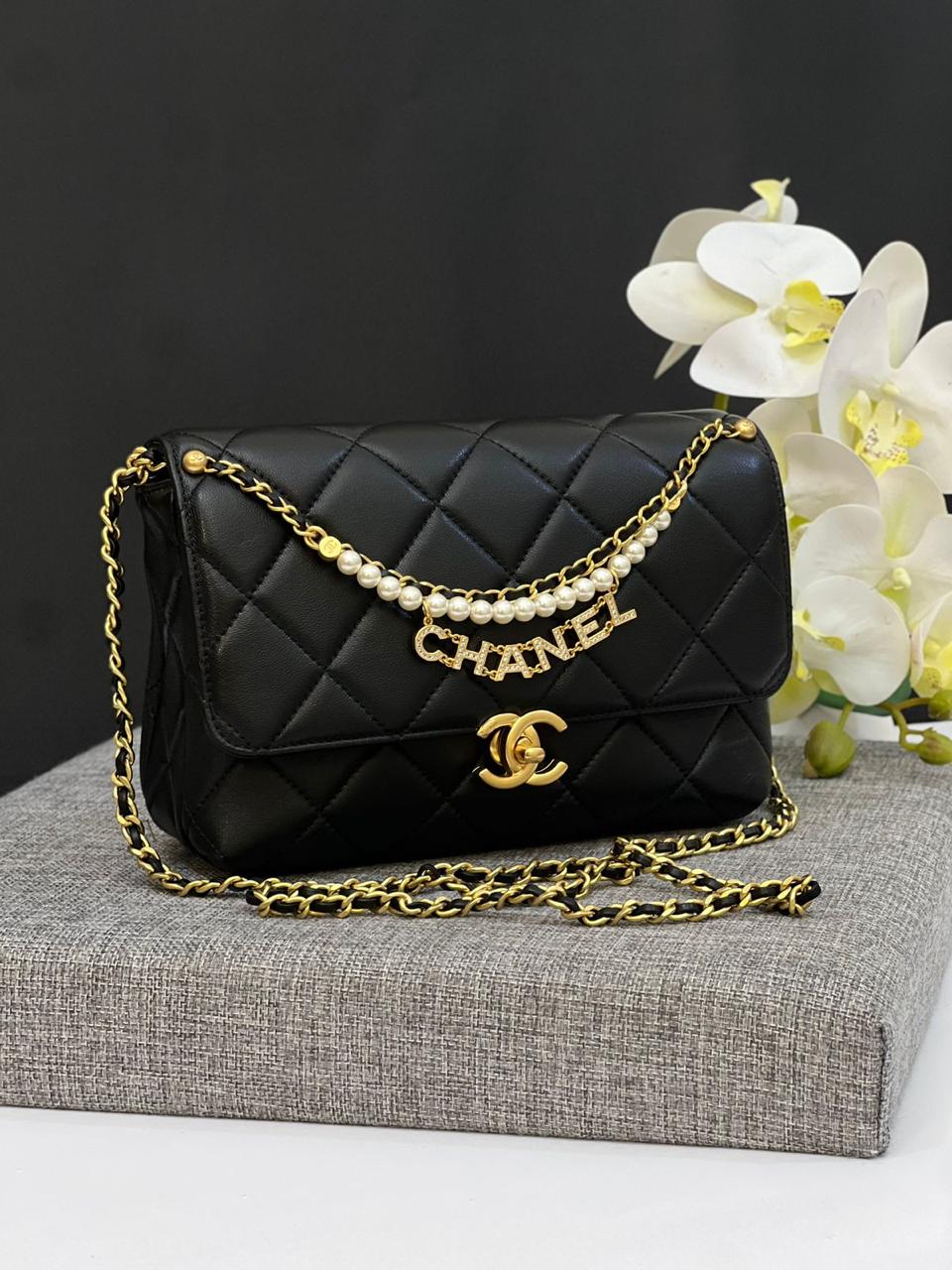 Ladies Chanel bags Lilly Onlines