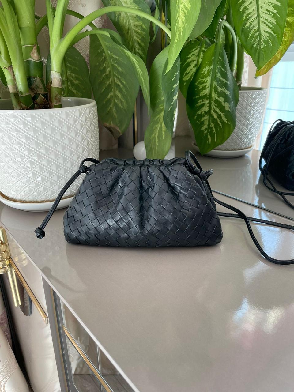 Ladies Bottega bags Lilly Onlines