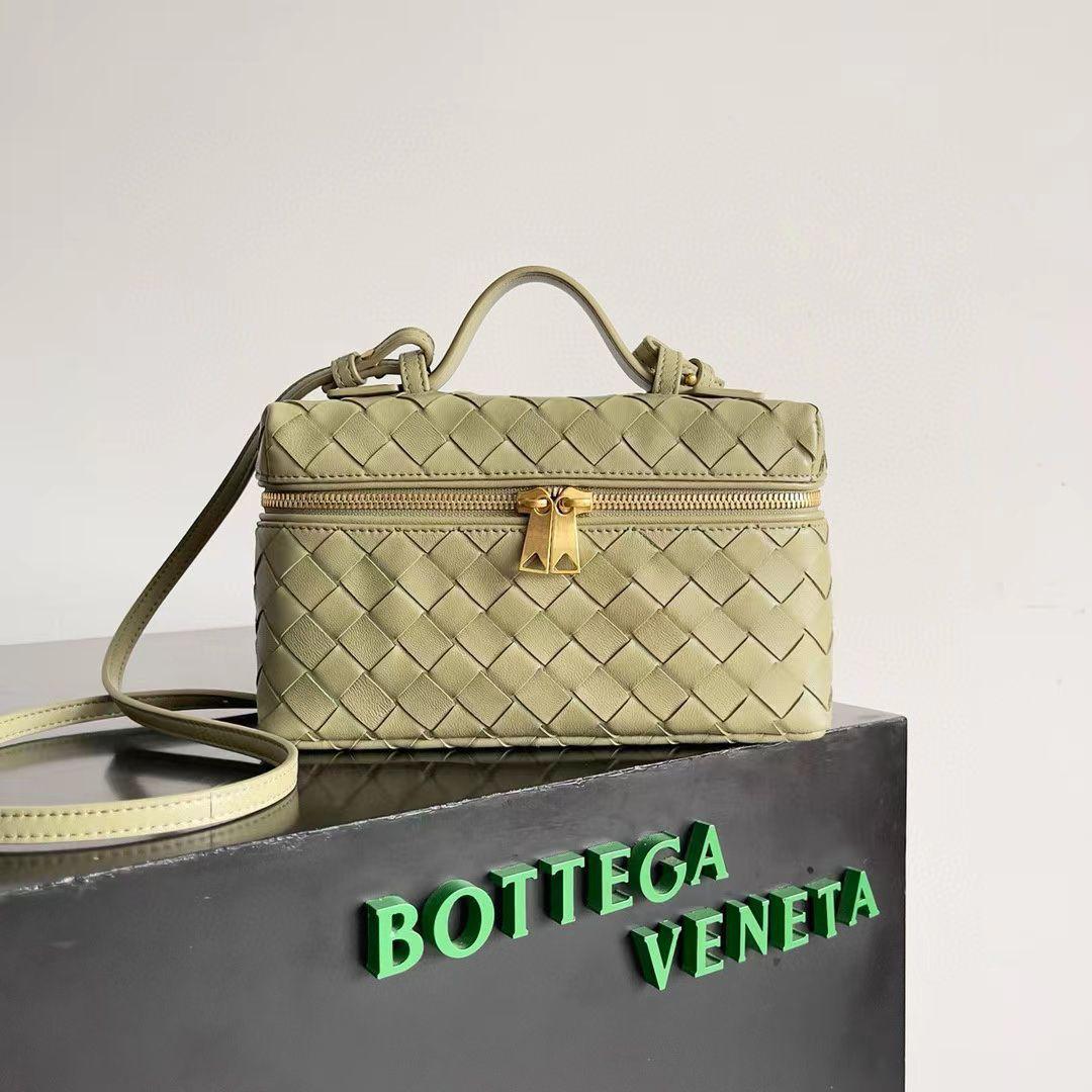 Ladies Bottega bags Lilly Onlines