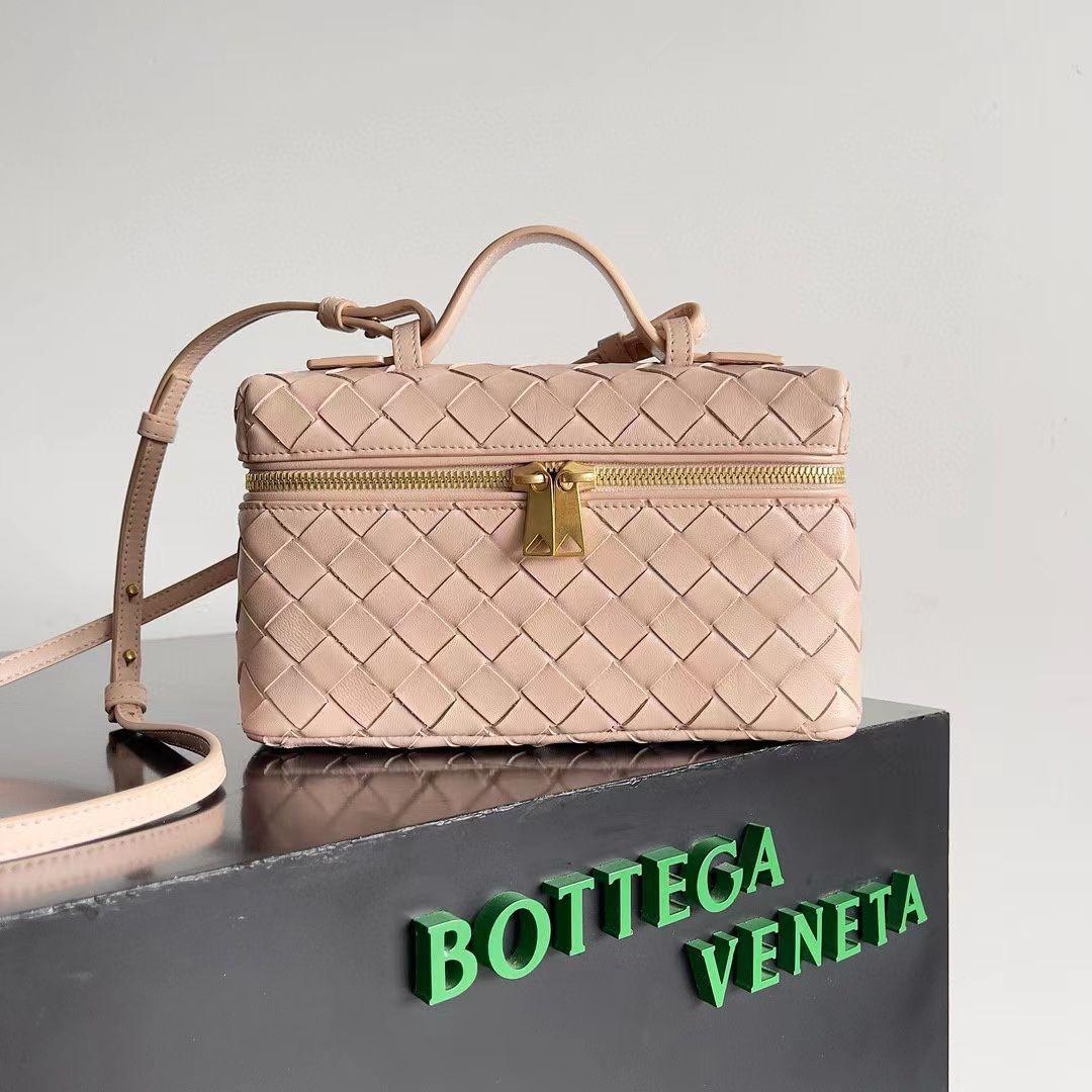 Ladies Bottega bags Lilly Onlines