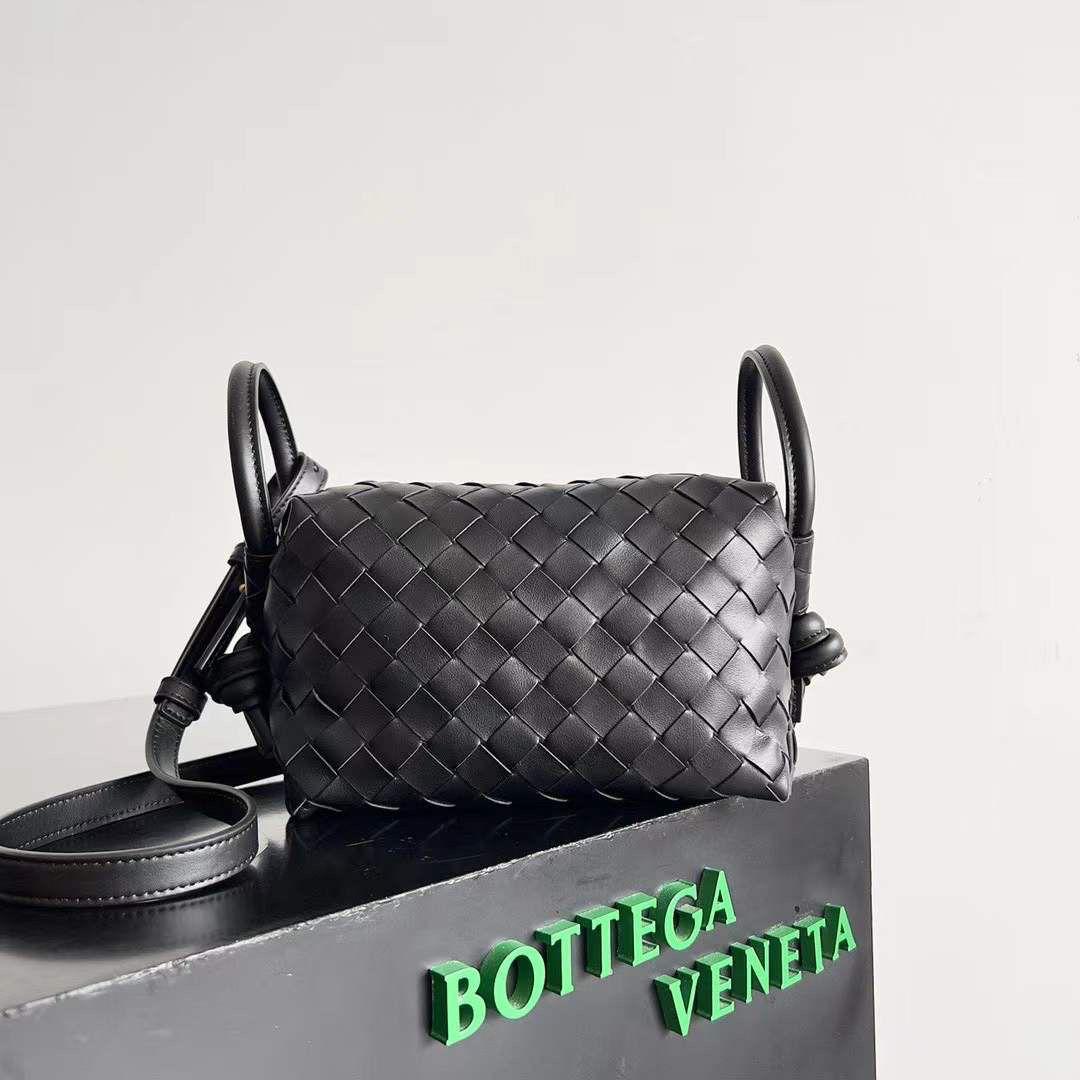 Ladies Bottega bags Lilly Onlines