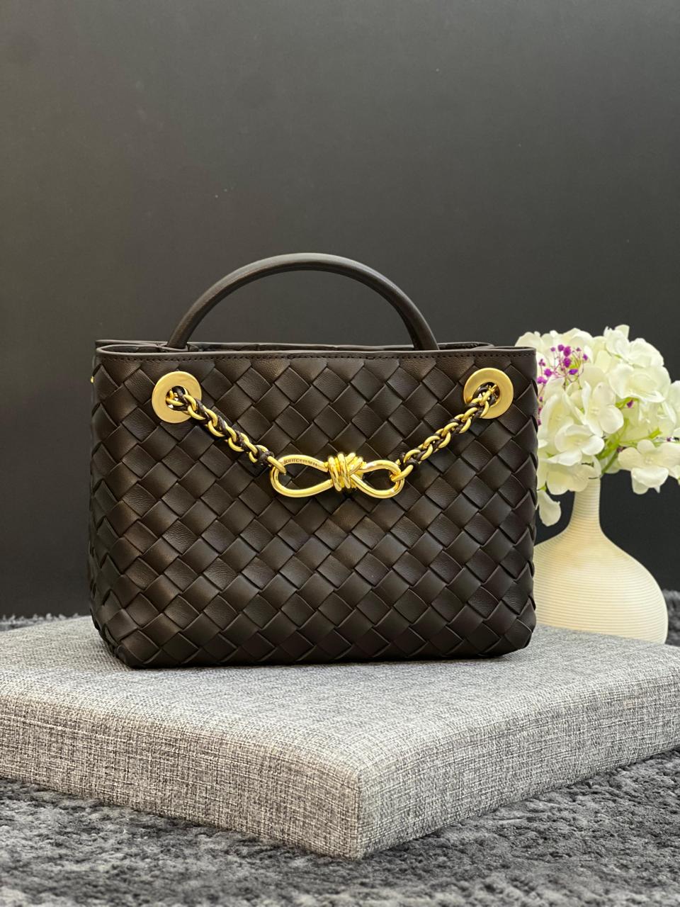 Ladies Bottega bags Lilly Onlines