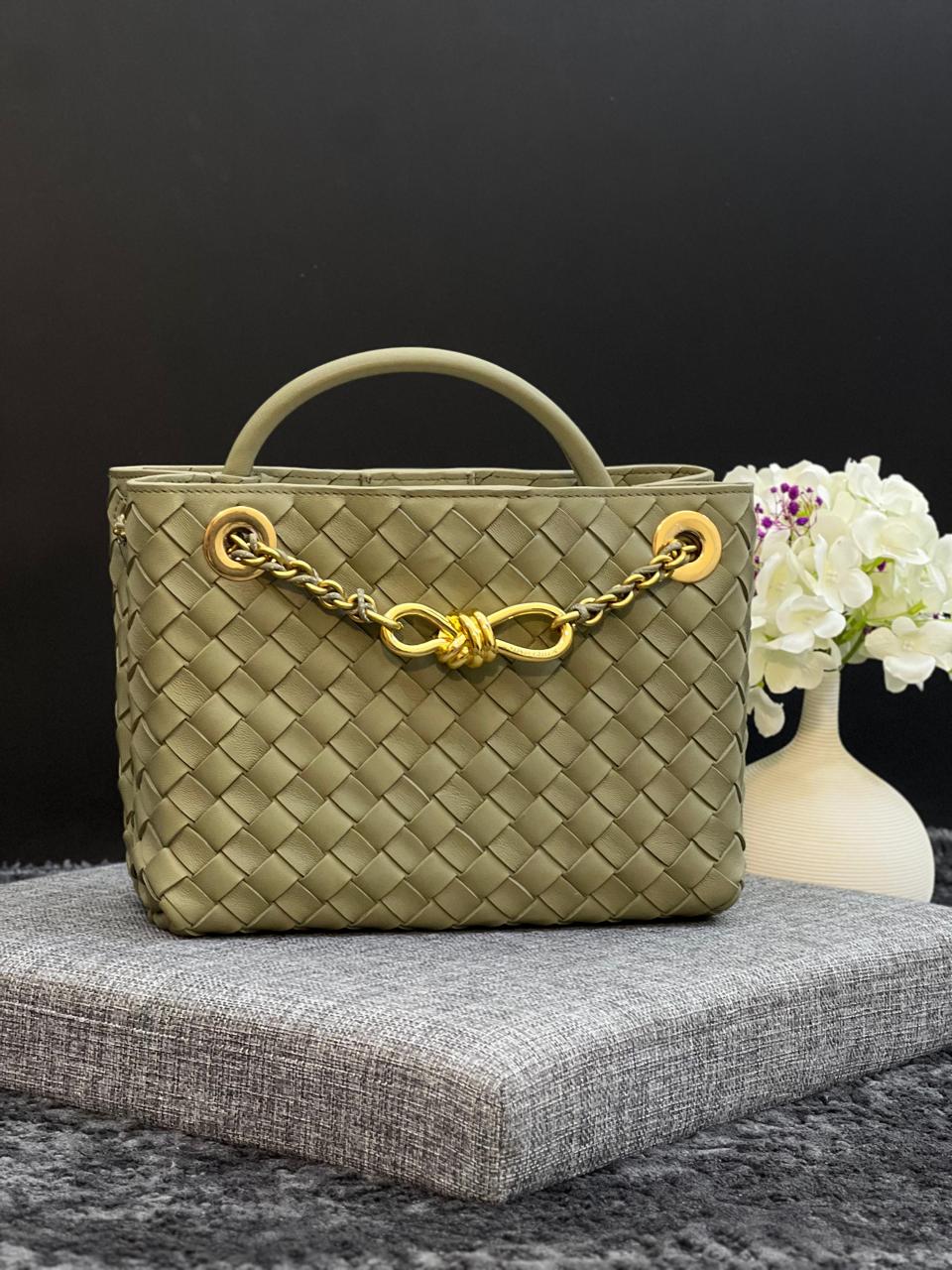 Ladies Bottega bags Lilly Onlines