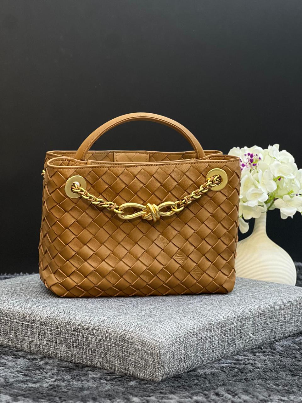 Ladies Bottega bags Lilly Onlines