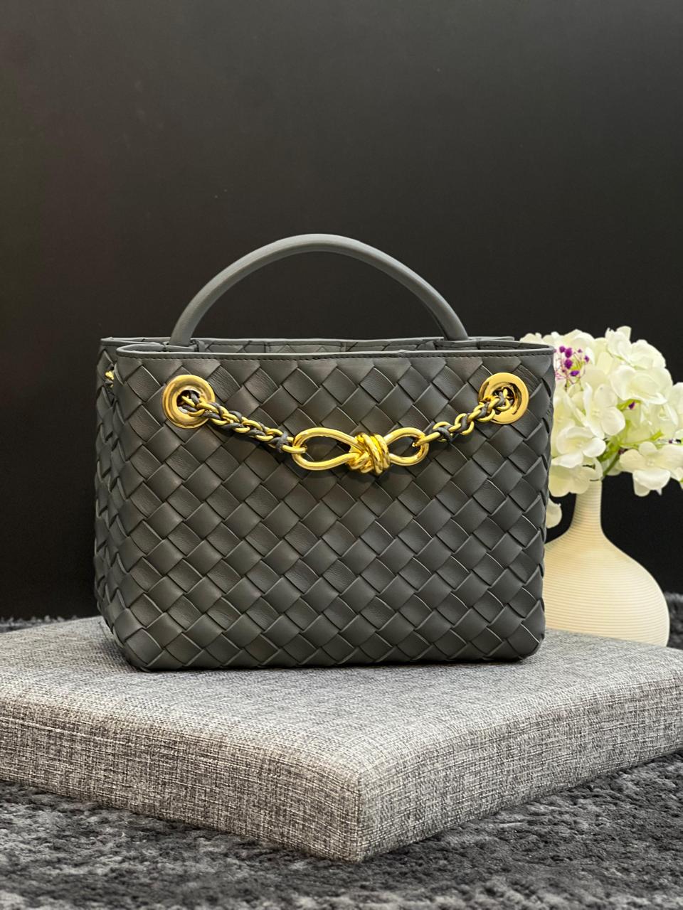 Ladies Bottega bags Lilly Onlines