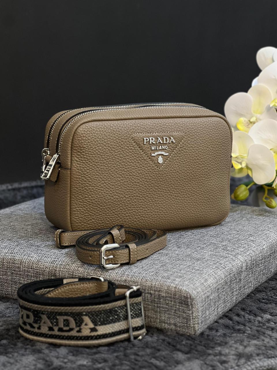 Ladies Prada bags Lilly Onlines