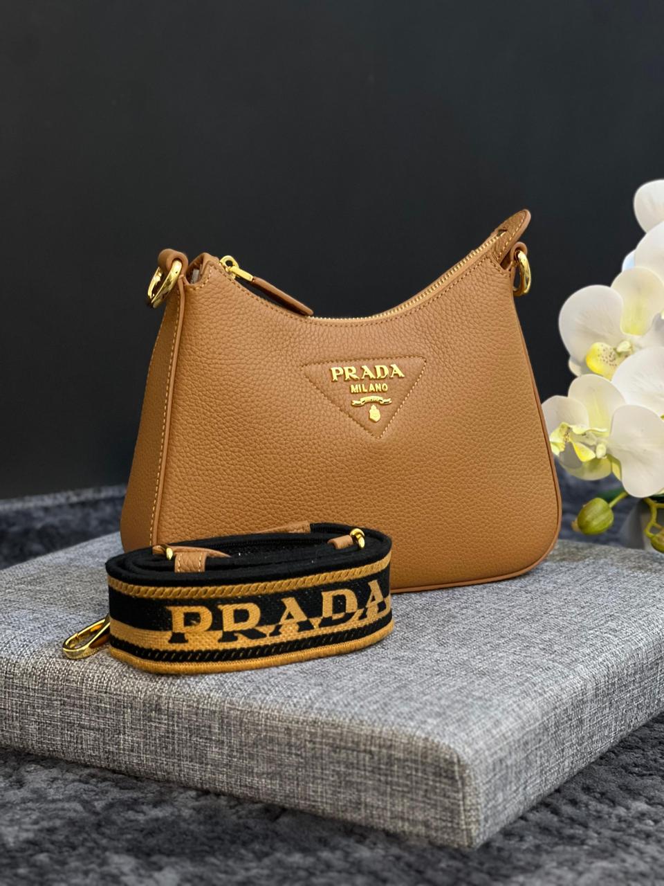 Ladies Prada bags Lilly Onlines