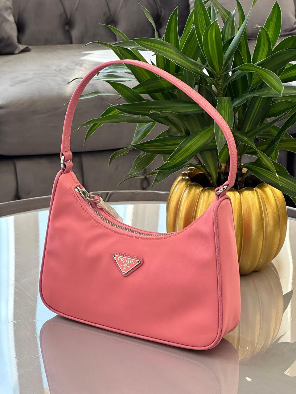 Ladies Prada bags Lilly Onlines