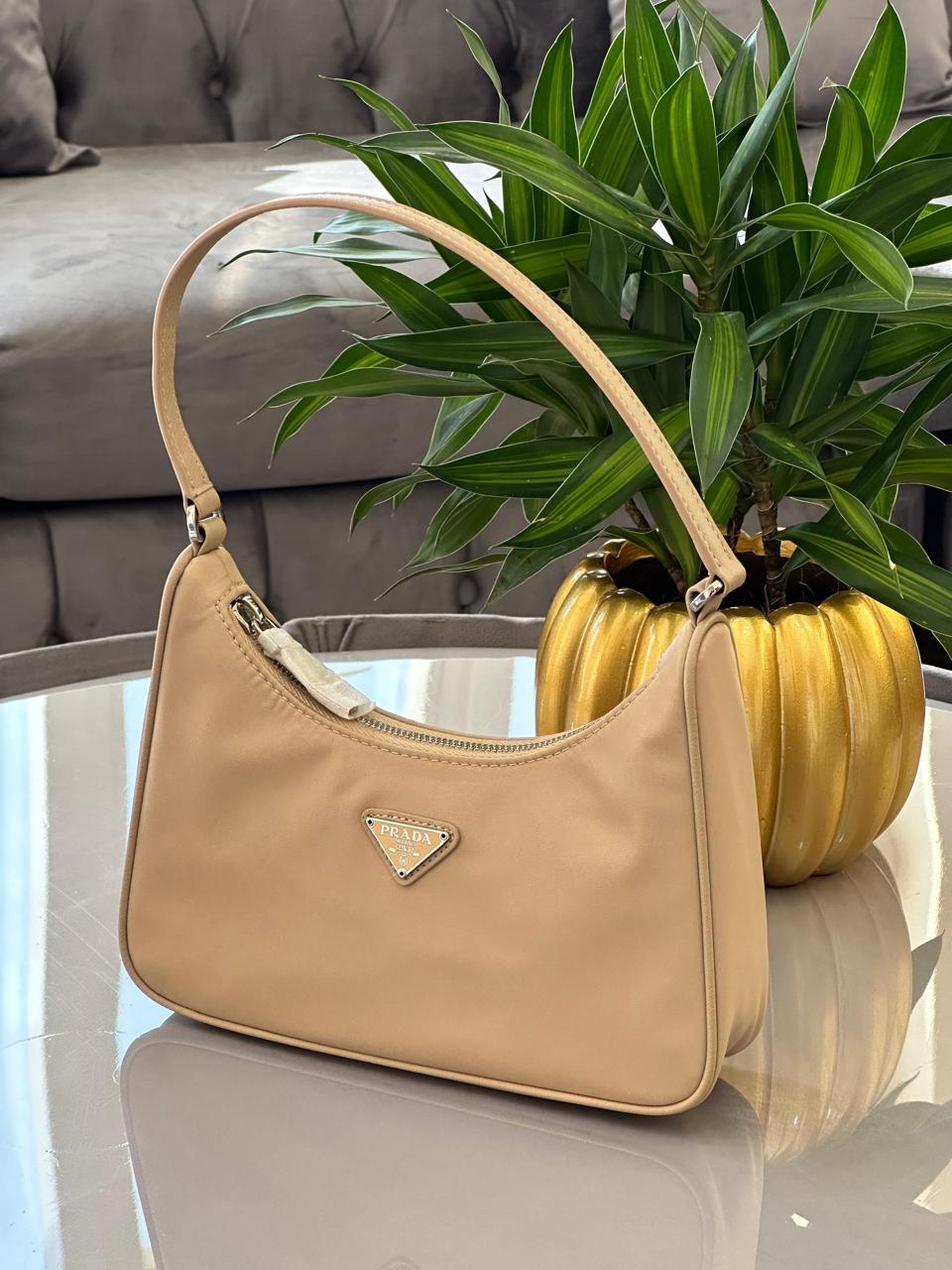 Ladies Prada bags Lilly Onlines