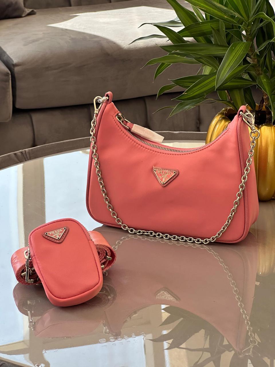 Ladies Prada bags Lilly Onlines