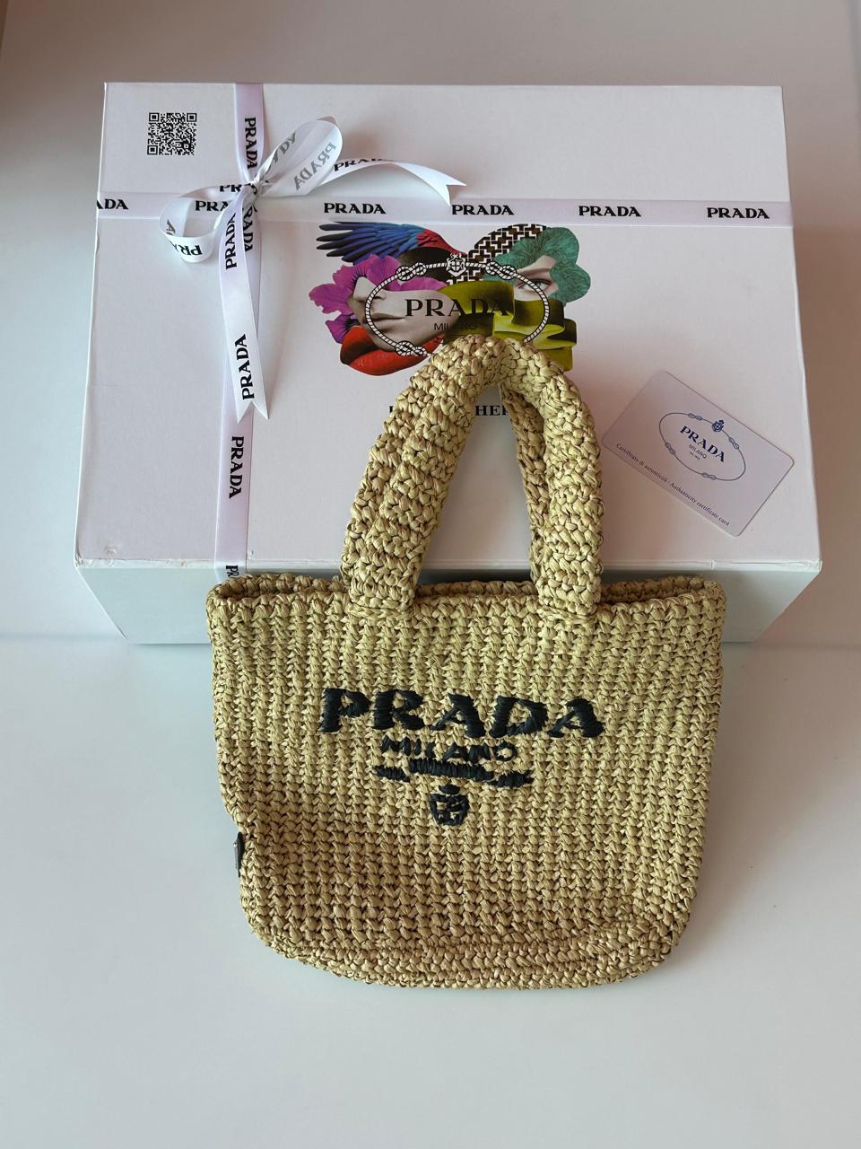 Ladies Prada bags Lilly Onlines
