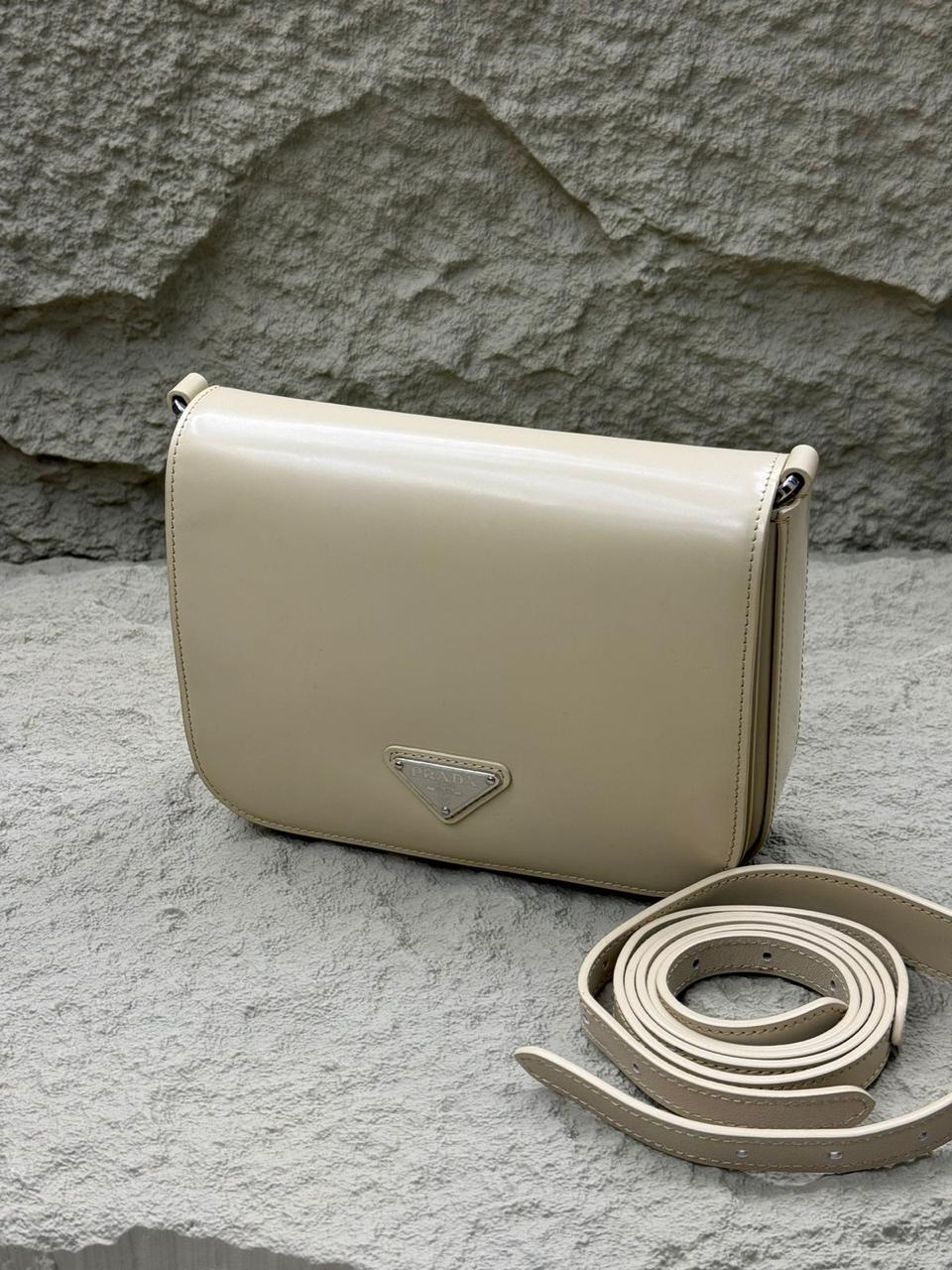 Ladies Prada bags Lilly Onlines