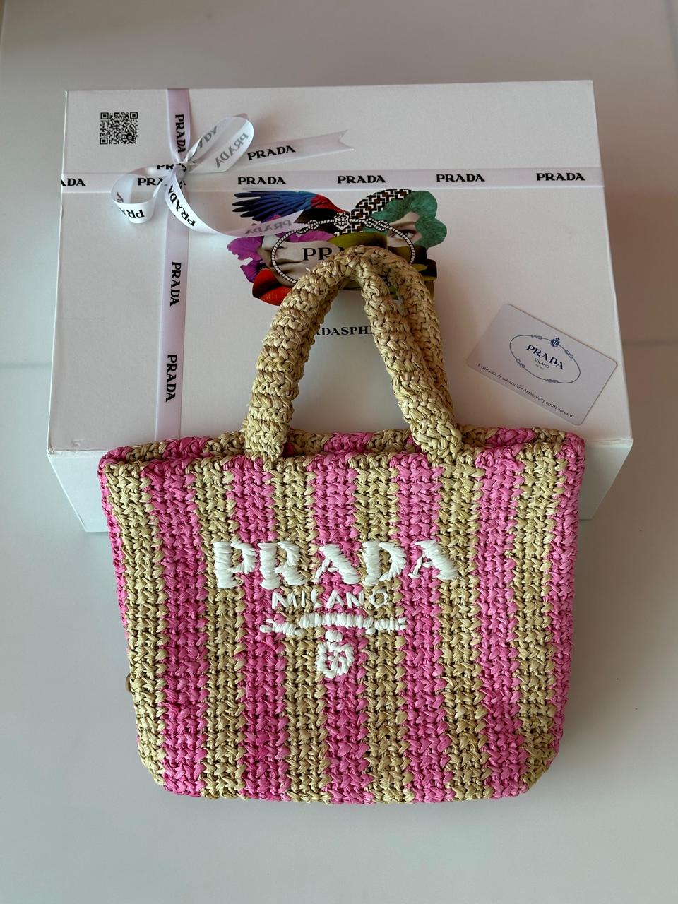 Ladies Prada bags Lilly Onlines