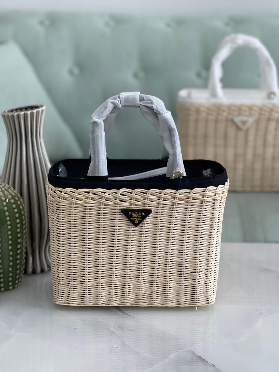 Ladies Prada bags Lilly Onlines