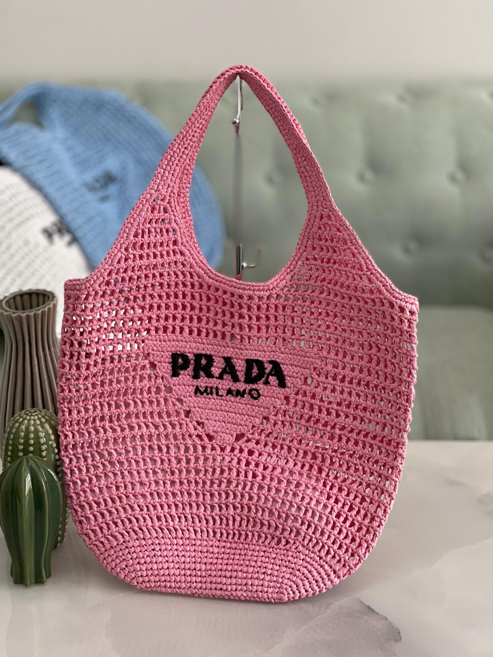 Ladies Prada bags Lilly Onlines