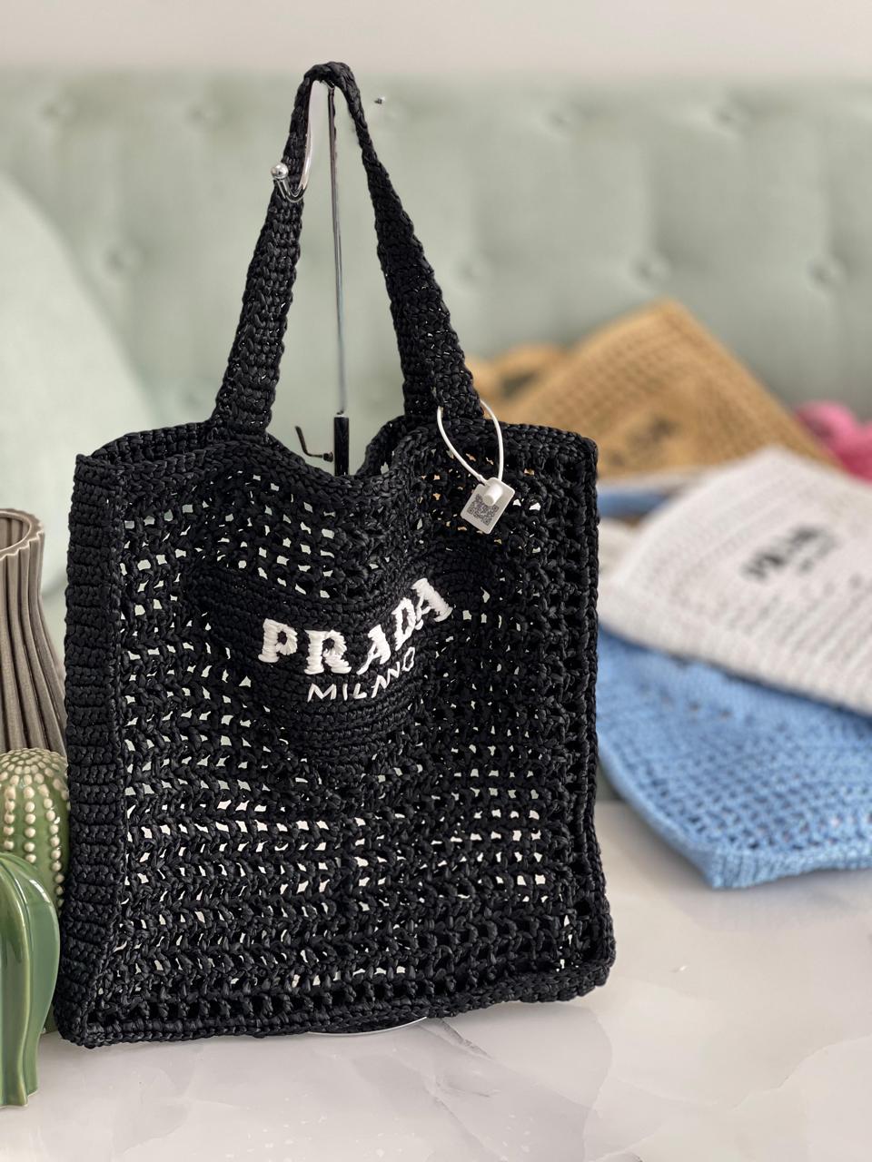 Ladies Prada bags Lilly Onlines