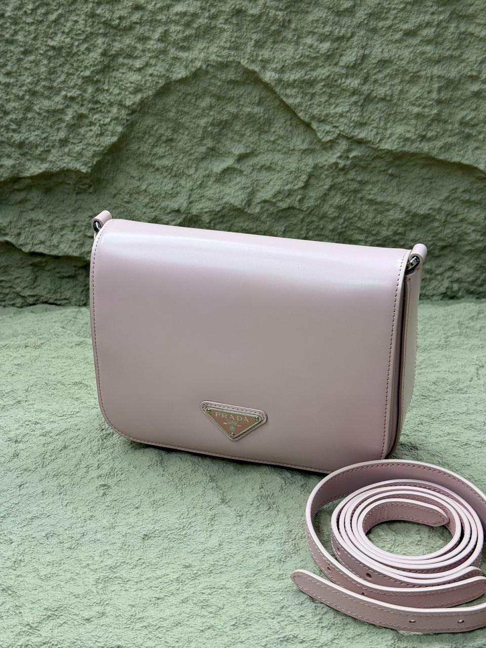 Ladies Prada bags Lilly Onlines