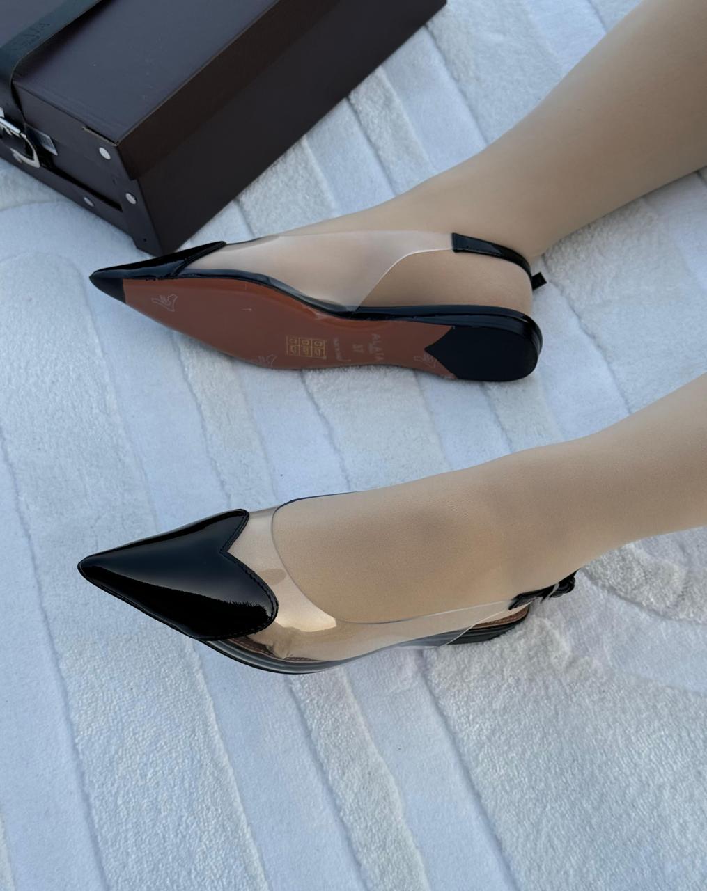 Ladies flats Lilly Onlines