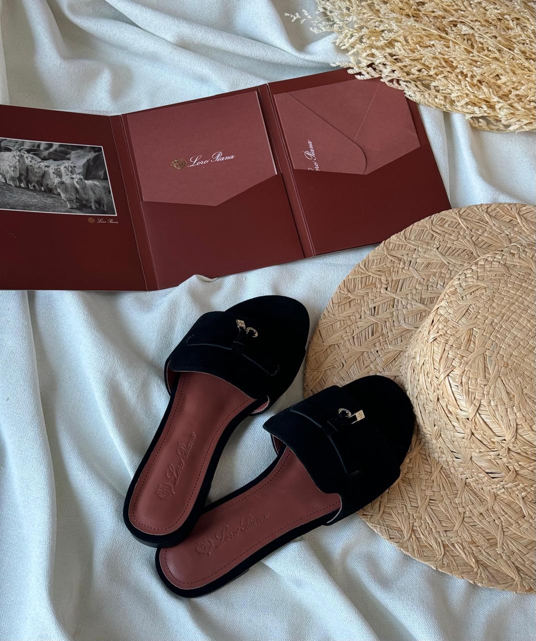 Ladies flats Lilly Onlines