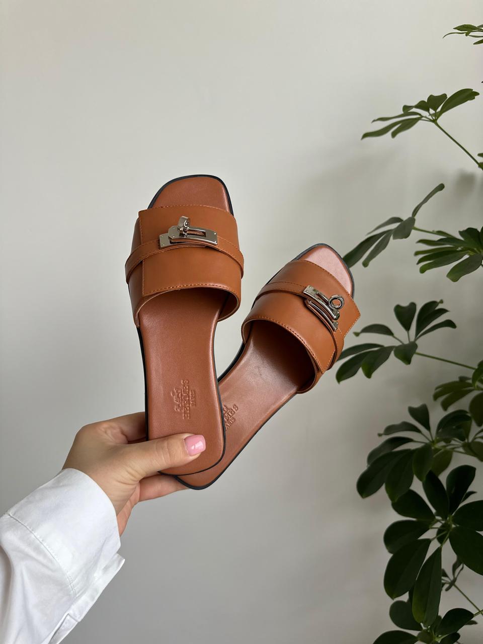 Ladies flats Lilly Onlines