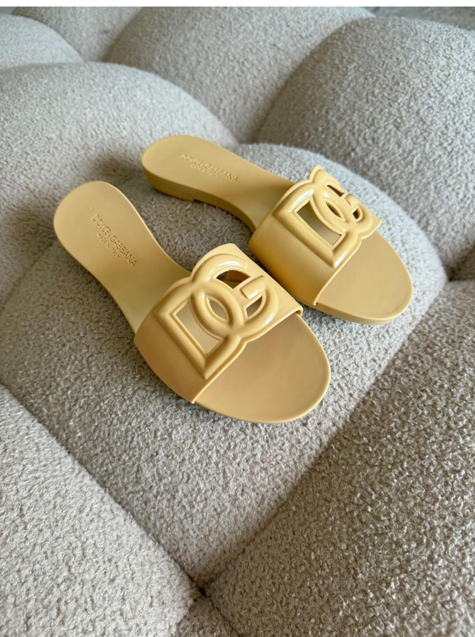Ladies flats Lilly Onlines
