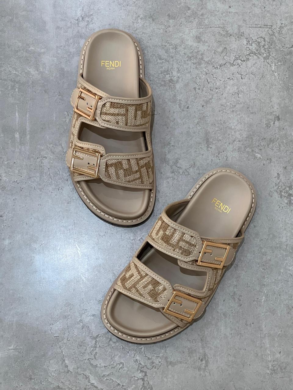 Ladies flats Lilly Onlines