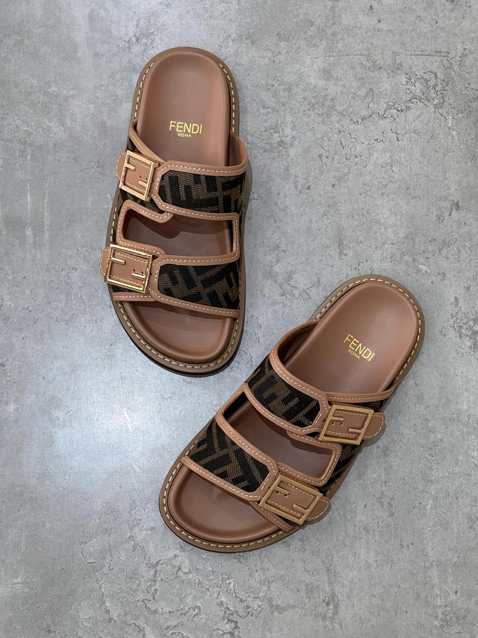 Ladies flats Lilly Onlines