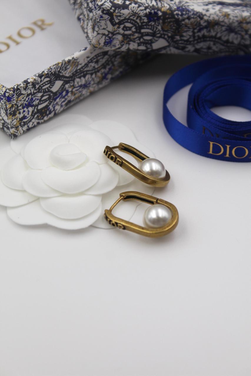 ladies rings & earrings Lilly Onlines