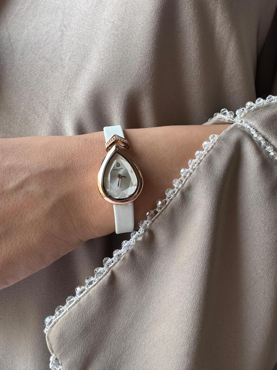 Ladies watch Lilly Onlines